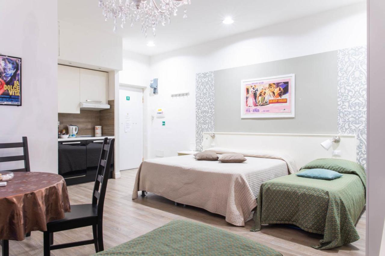 ローマ シネマ ハウス Bed & Breakfast エクステリア 写真
